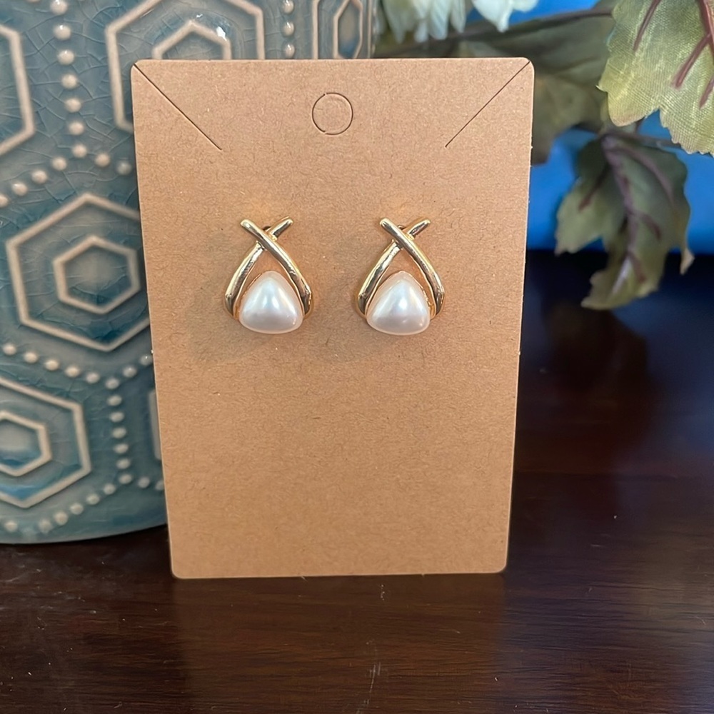 Gold and Pearl Fashion Earrings